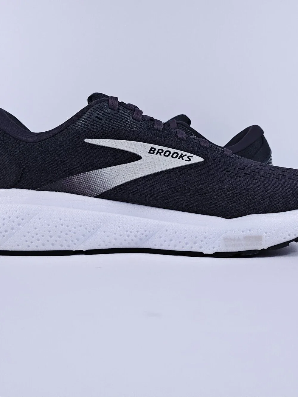 Brooks Ghost 16 Womens 11 Neutral Cushion Road Running Shoes Black DNA Loft